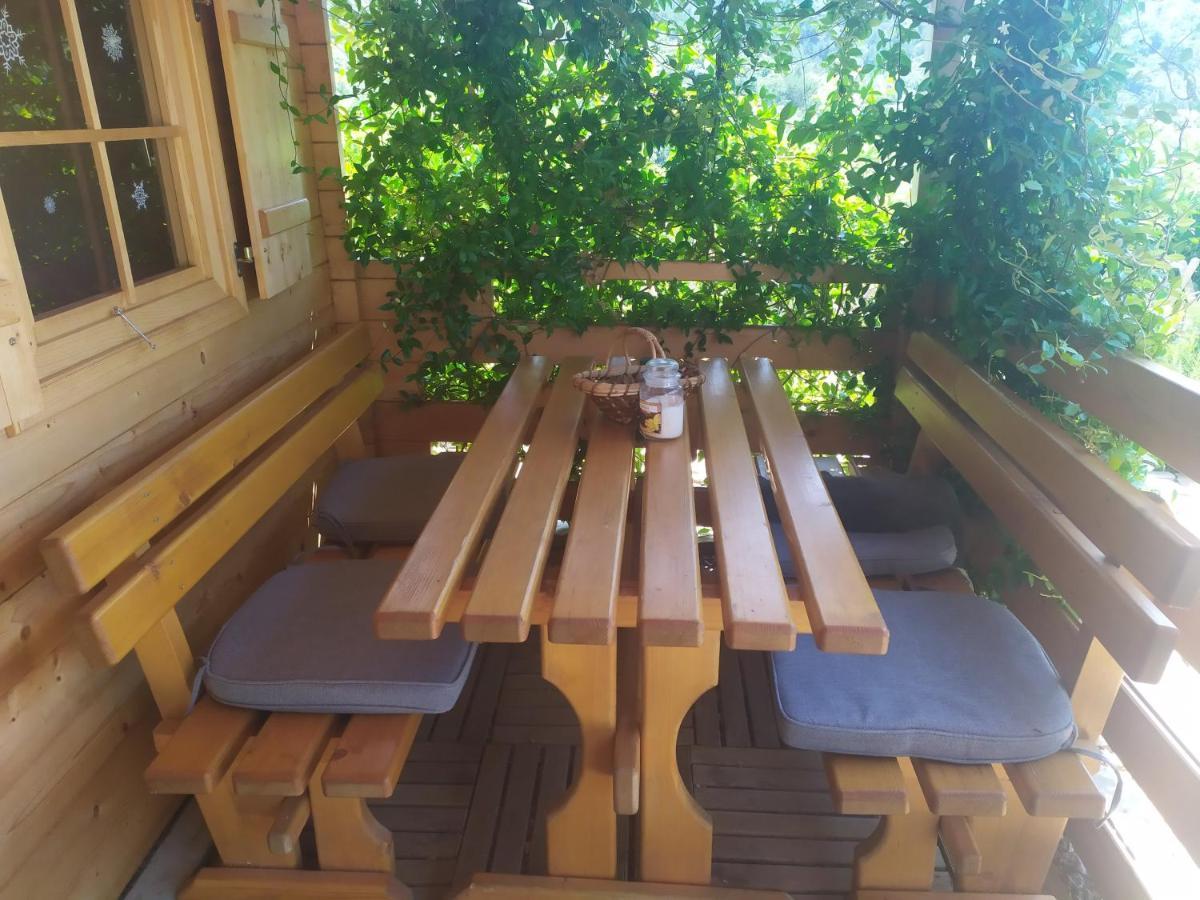 Apartma Suzy Pobegi Bagian luar foto